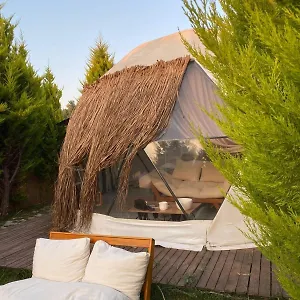 Oda ve Kahvaltı Casablanca Glamp Suit